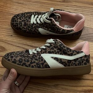 Dolce Vita Voyage Classic Low Top Sneaker Leopard DV by Dolce Vita Size 6